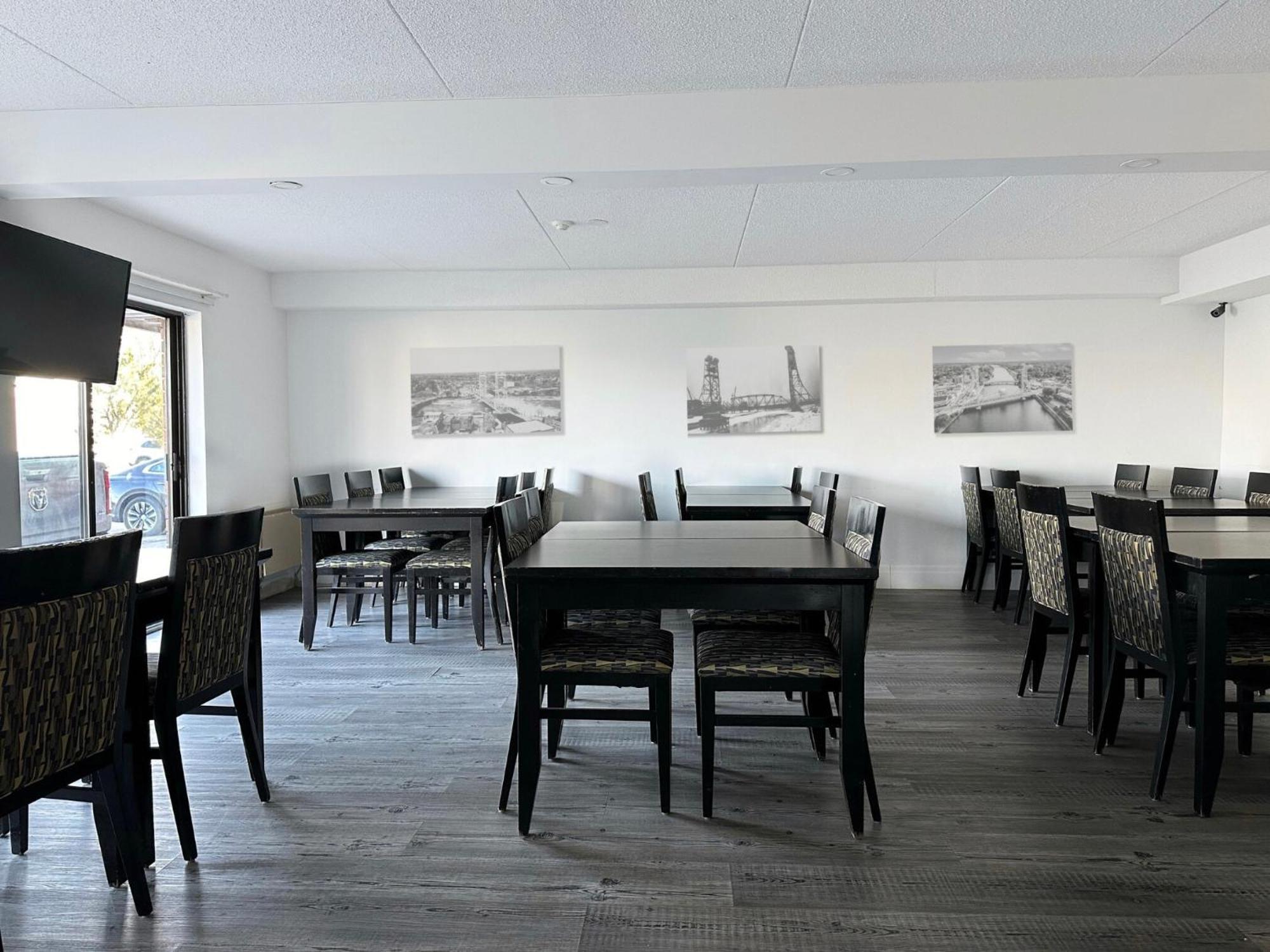 Travelodge By Wyndham Welland Extérieur photo